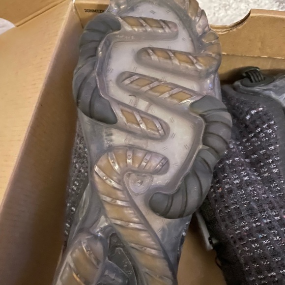 Air Vapormax 2020 FK GS Size 4.5 blk/Dark Grey in great condition - Picture 7 of 7